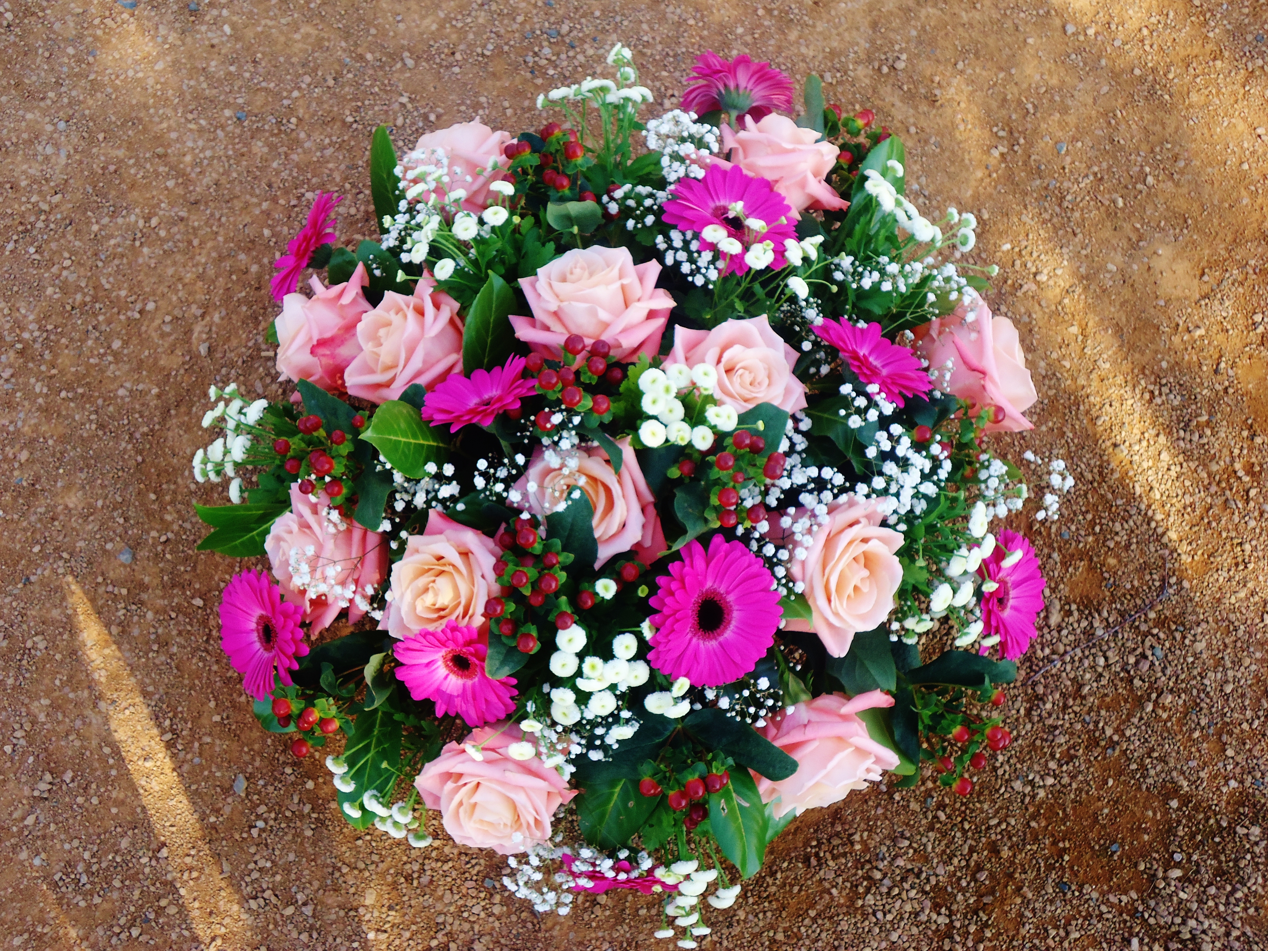 Crématorium de Gleizé 69400. Livraison de fleurs au Centre Funéraire de Gleizé.