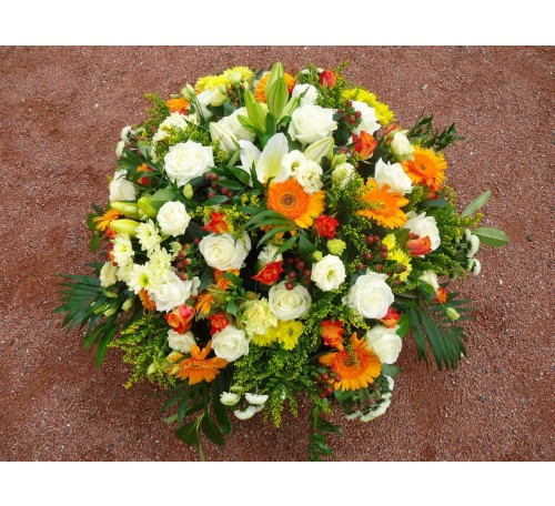 Coussin de fleurs pour funérailles.